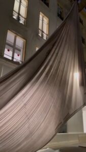toile exterieure facade installation