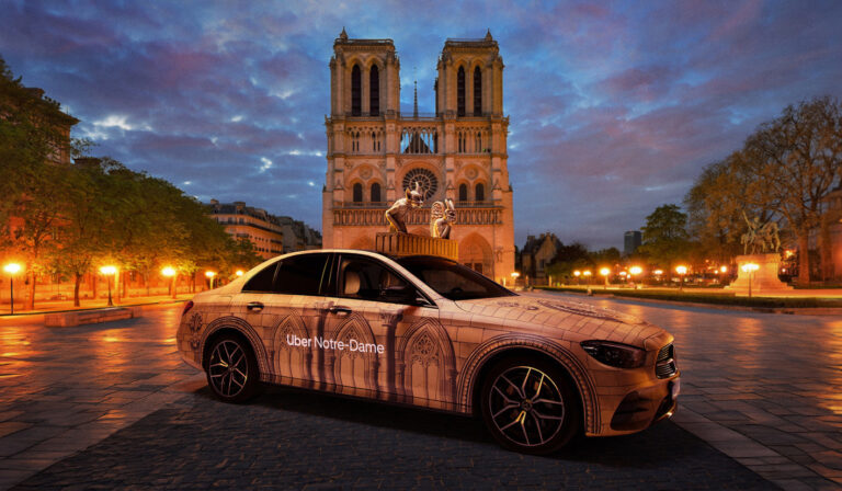 covering voiture notre dame uber upsize