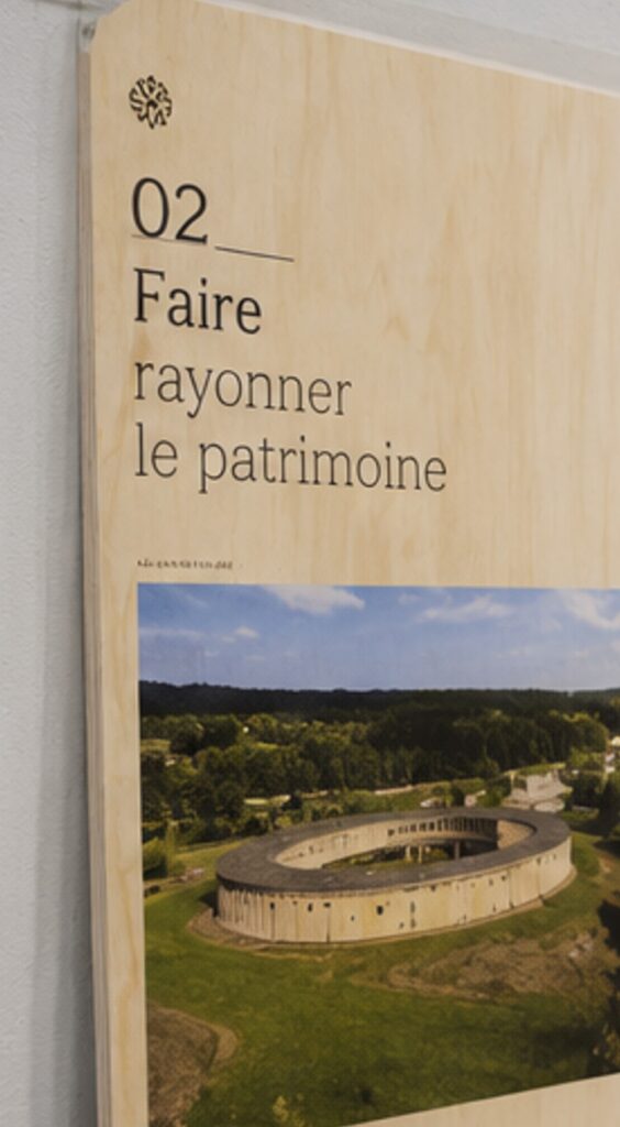 impression signalétique musée bois